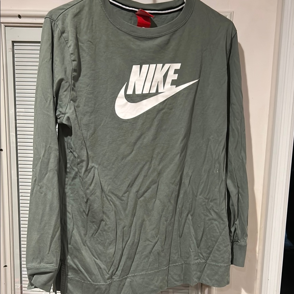 Nike Green Long Sleeve Shirt
